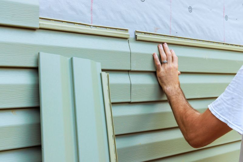 Installing Vinyl Siding on a Home